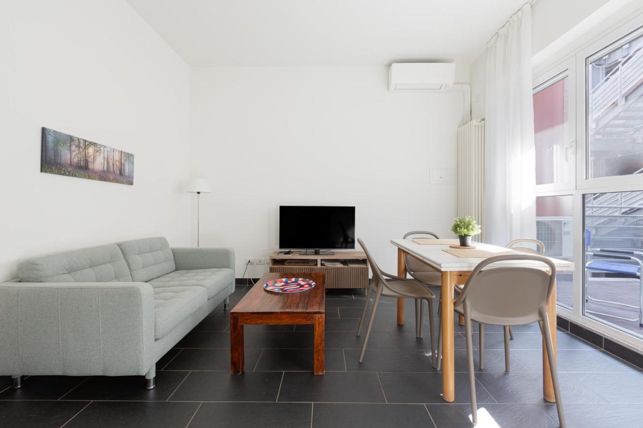 Apartment Guesthost - Industrial Design Near M4 Tolstoj Mailand