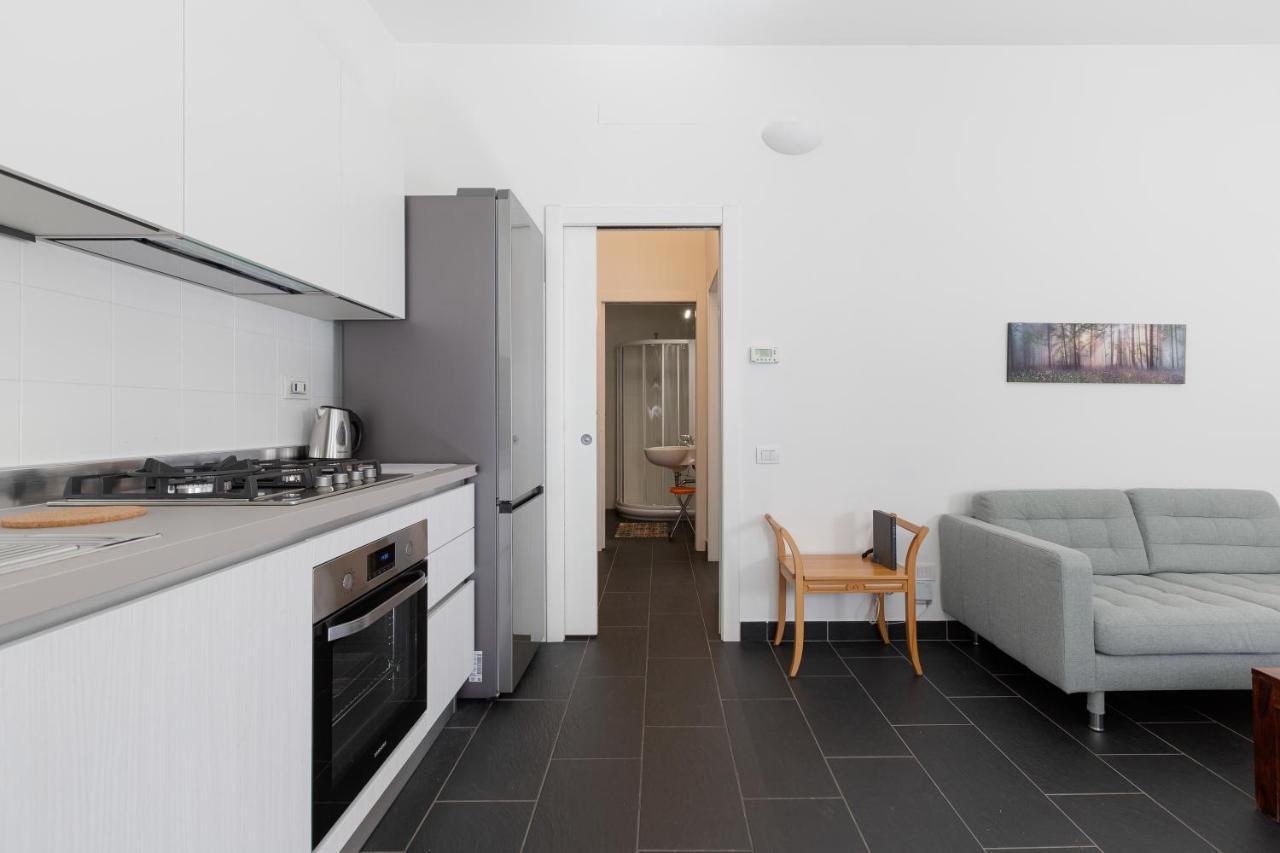 Guesthost - Industrial Design Near M4 Tolstoj Appartement